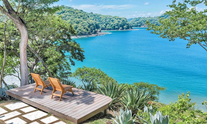 Papagayo Peninsula Maison | Direct Beach access | Reviews in description | Expansive Ocean Views | Ultra Private