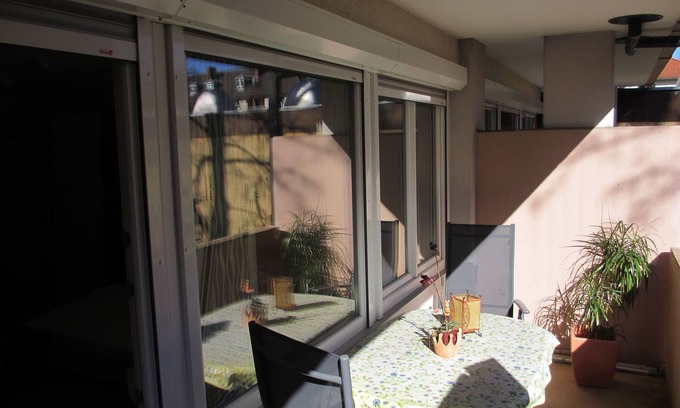 Freiburg im Breisgau Appartement | emplacement de la ville directe pour la zone piétonne de 250 mètres, wi-fi gratuit