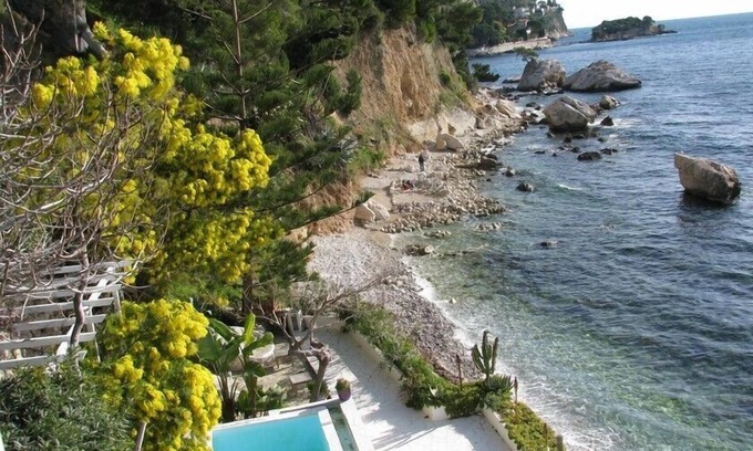 Alpes-Maritimes Appartement | DIRECTEMENT SUR LA PLAGE