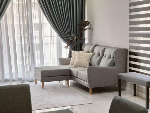 Central District Appartement | Direct mall access & beach - Large group 8 pax
