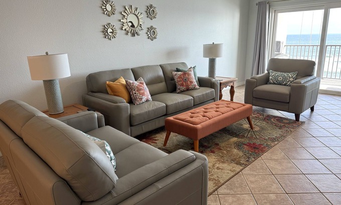 Daytona Beach Shores Copropriété | Condo Direct Oceanfront! Une vue imprenable, non-fumeur, joliment décorée!