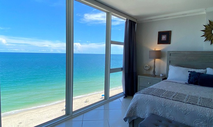 Bermuda Riviera Copropriété | Vue sur l'océan, piscine, restaurants