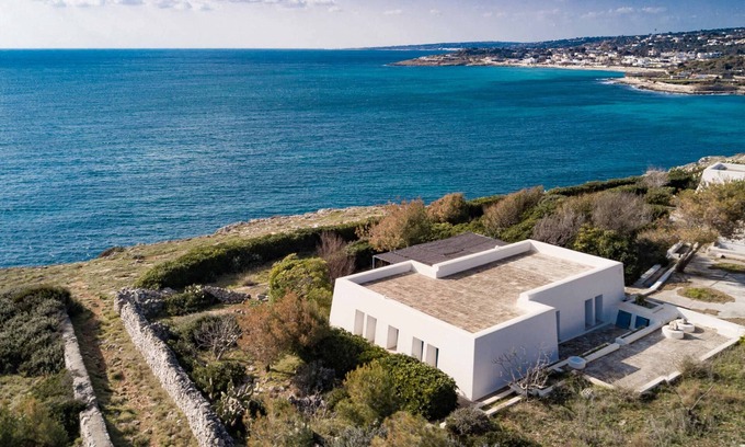 Marina di Felloniche Chalet De Ski | Villa avec accès direct mer et vue exceptionnelle