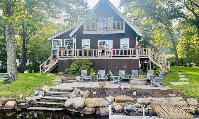 Sturbridge Maison | Direct Lakefront Lake House, une vue imprenable 8 personnes sur une péninsule privée!