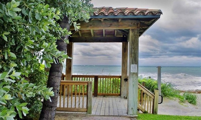 Dolphin Isles Maison | DUPLEX EST: À TRAVERS L'OCÉAN, GRANDE BAISSE HEBDOMADAIRE!NOUVEAU!