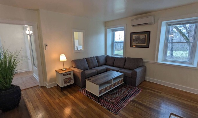 Perryville Appartement | Discounted Stays | 1BR | King | A/C
