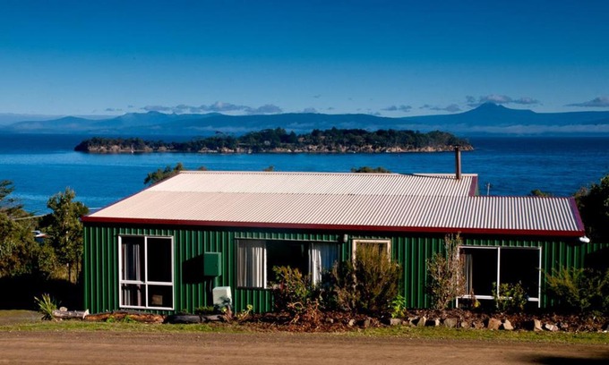 Alonnah Maison | Discover Bruny Island Holiday Accommodation
