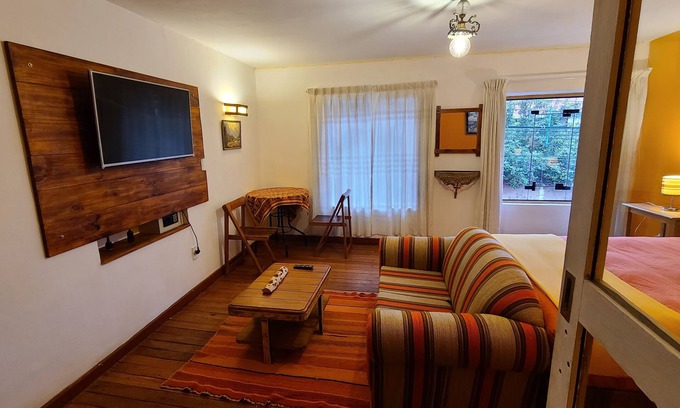 Cusco Lit Et Petit-Déjeuner | Discover the wonder of the world with the most authentic experience.