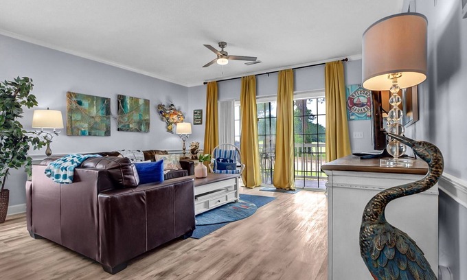 Central Myrtle Beach Copropriété | "Discover Ultimate Relaxation at Magnolia Place, Myrtlewood Golf!"