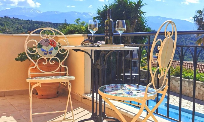 Gavalochori Villa | Villa privée avec grande piscine, climatisation et vue imprenable sur les montagnes et la mer