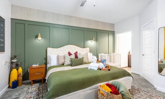 Medical Center District Appartement | Regal Hideaway - Chic 1BR in Gated Oasis w/ Pool, Gym, & Pet-Friendly Luxury