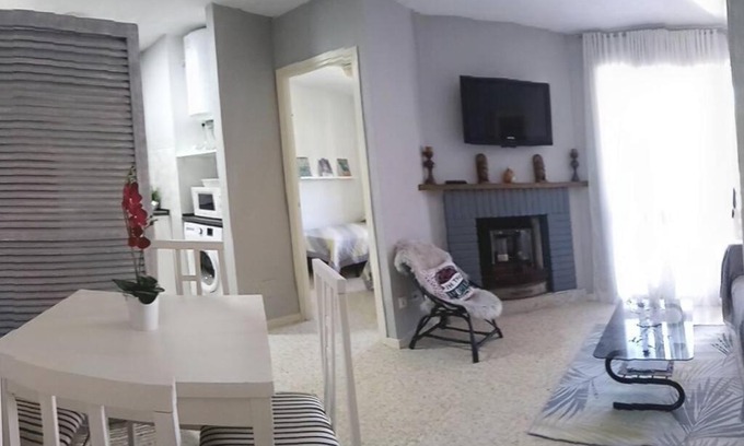 San Martin de Valdeiglesias Appartement | Disfrutar en la playa de Madrid, by Adoorable