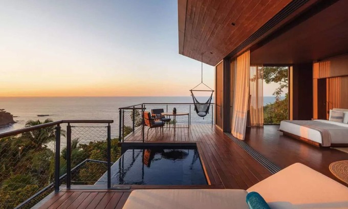 Lo de Marcos Maison | Dive Into Your Dream Vacation! Beachfront, Free Breakfast, Near Campo De Ensueño