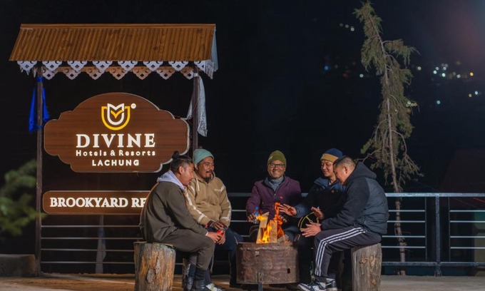 Lachung Hôtel | Divine Brookyard Resort