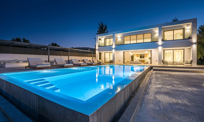 Pantokratoras Villa | Divine Villa Zakynthos