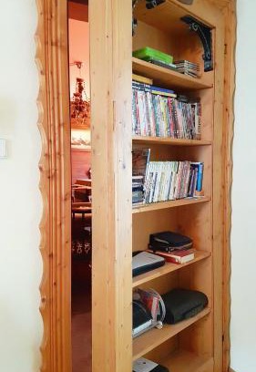 Medraz Appartement | DMG - 'Funky First Floor' Unique Mountain Apartment