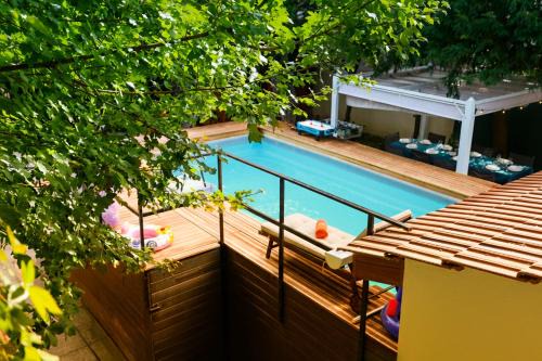 Gournay-sur-Marne Villa | DnE VILLA- DISNEY-PARIS - HOLIDAYS HOUSE - MAISON DE VACANCES - PISCINE - POOL- 6 CHAMBRES- 6 SDB - 6 BEDROOMS - 6 BATHROOMS