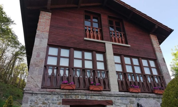 Arriondas Maison | Quintana de Doña Leonor,