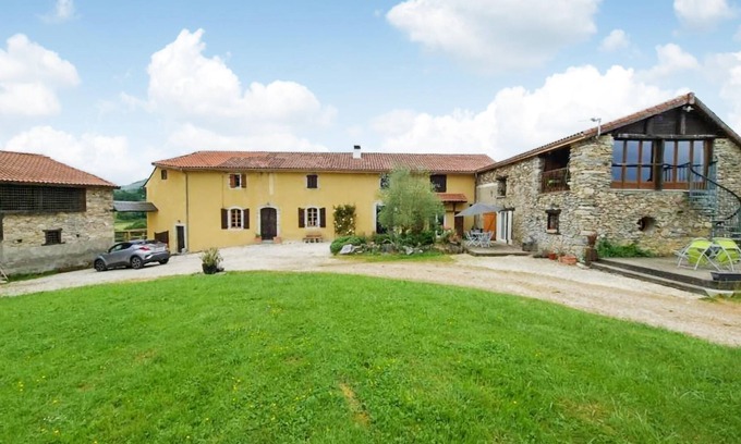Montousse Appartement | Do you want to relax in the high Pyrenees, quiet and close to the mountains? Then this place is made