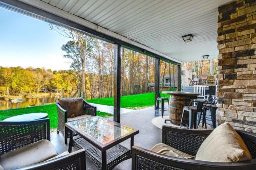 Southmont Maison | Dock and Hot Tub at High Rock Lake Retreat