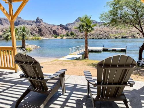Parker Dam Maison | Dock Holiday! Waterfront cottage with boat ramp!