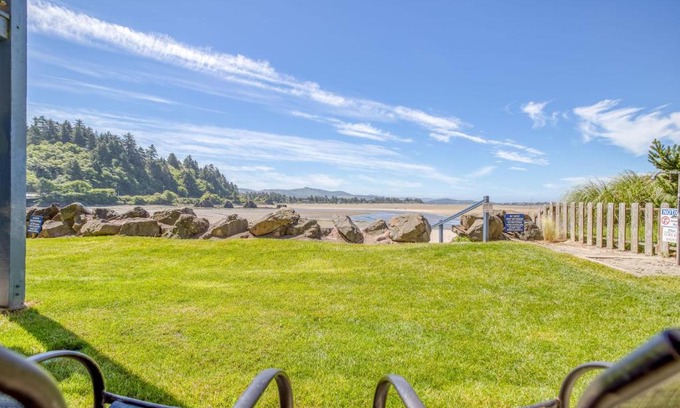Lincoln City Maison | Dock of the Bay 108