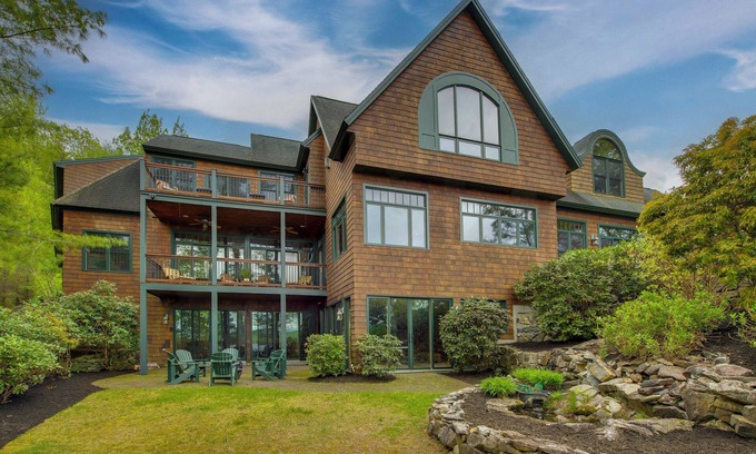 Alton Bay Maison | Accueil Lakefront Alton Bay w / Cinéma + 55 'Dock!