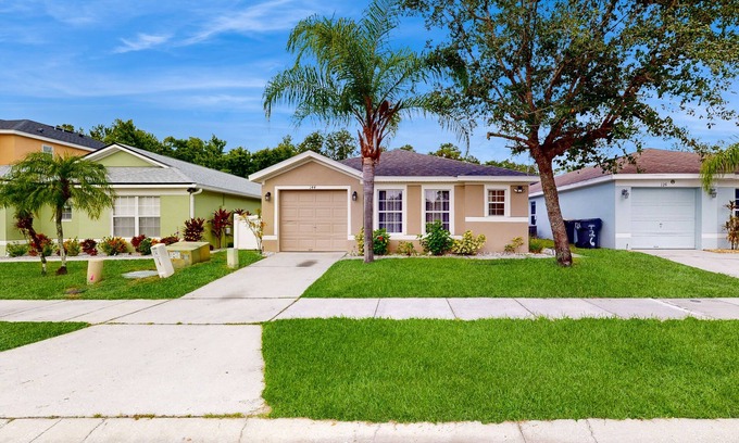 Sandy Ridge Maison | Dog-friendly, private pool , central AC, full kitchen, WiFi, Snow-bird friendly