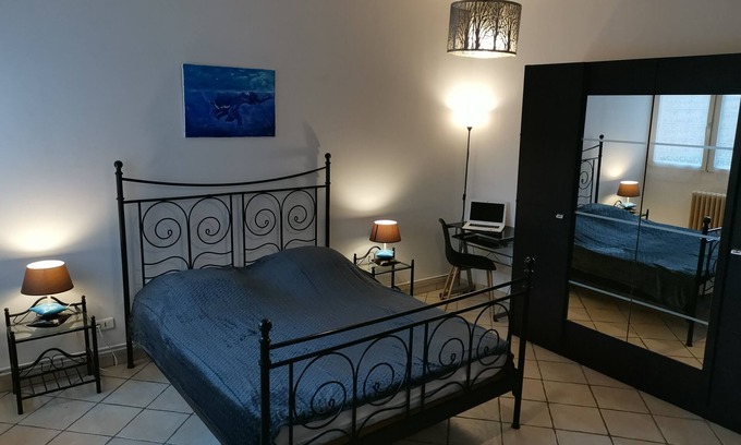 Dole Appartement | Dole le Comté location meublée 70 m² wifi parking terrasse patio proche centre