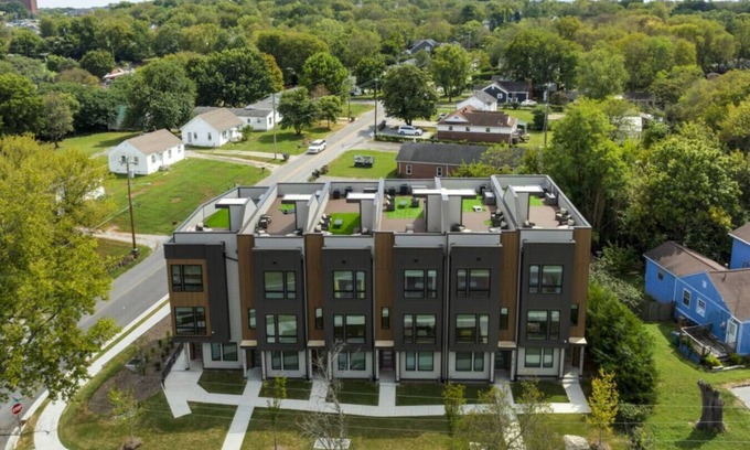 Radnor Maison | Dolly & Denim - 4BD/4.5BTH - Spacious Rooftop!