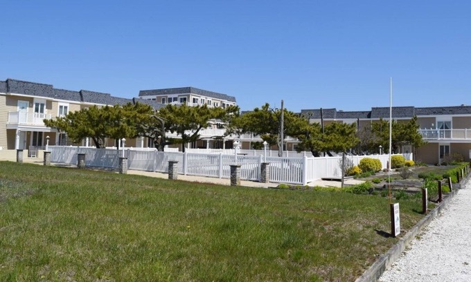 Dennisville Copropriété | Dolphin Beach Condos