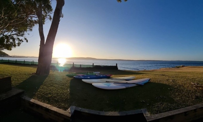 Port Stephens Council Appartement | 'Dolphin Shores' *2 SUPs 2 Kayaks* WATERFRONT ACCOMMODATION Port Stephens