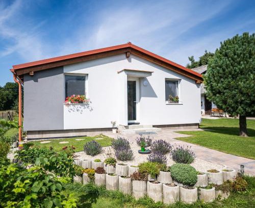 Stola Maison | Dom Joves