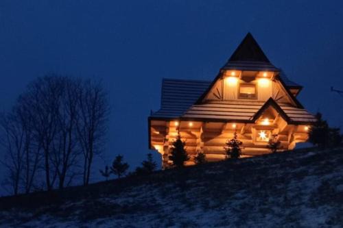 Kasinka Mala Chalet De Ski | Dom na Zapotoczu. Góralski dom na wyłączność na szczycie skały.