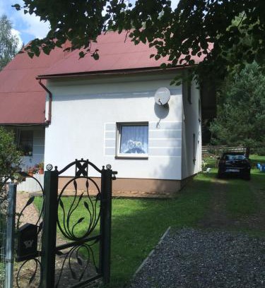 Ujsoy Maison | Dom w Glince - agroturystyka
