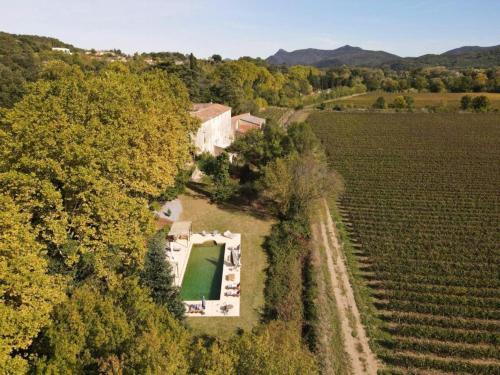 Lamalou-les-Bains Maison | Domain With Swimming Pool And Reception Room