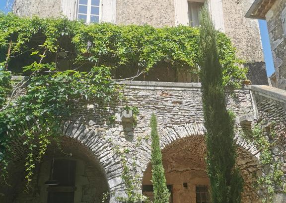 Lussan Lit Et Petit-Déjeuner | Domaine d'Audabiac
