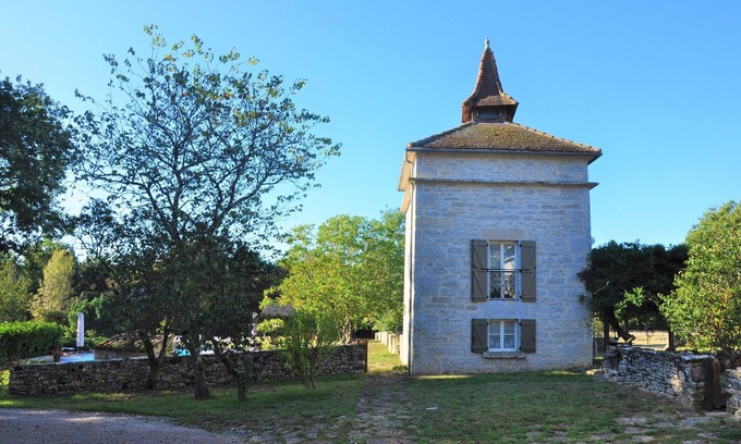 Septfonds Autre | Domaine de Fangal 4* - pigeonnier climatisé pour 2/3 p - piscine 25m chauffée