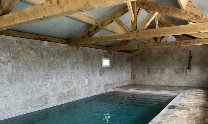 Saint-Desir Maison | Domaine de la Desirée: 35 couchages, fêtes, piscine