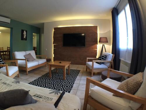 Flacey-en-Bresse Maison | Domaine de la Loge