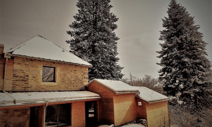 Saint-Germain-du-Teil Maison | Domaine des Marequiers le Gite Aigremoine