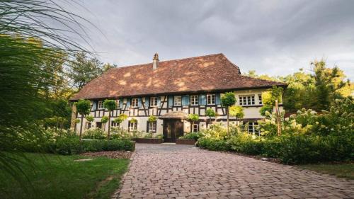 Steinbrunn-le-Bas Lit Et Petit-Déjeuner | Domaine du Kaegy - Hébergements 5 étoiles