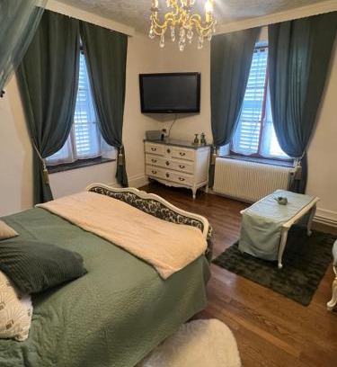 Favieres Maison | Domaine du Rosiere
