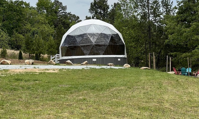 Salem Maison | Dome Away From Home-Free Park Pass