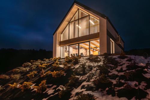 Ujsoy Villa | Domek w Górach Blask Beskidu- Sauna, Jacuzzi, Balia w Cenie