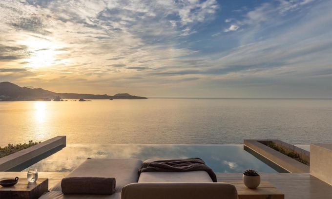 Milos Hôtel | Domes White Coast Milos, Adults Only - Small Luxury Hotels of the World