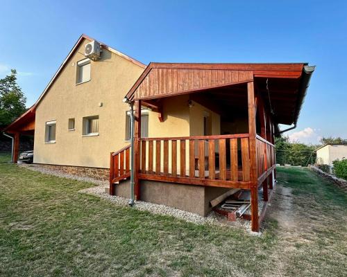 Balatonszepezd Maison | Domi ház - Panoráma Nyaraló