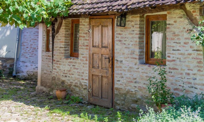 Cloasterf Maison | Dominic Boutique, Little Barn , Cloasterf