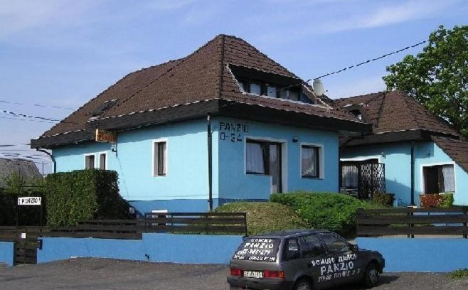 Szekesfehervar Lit Et Petit-Déjeuner | Domino Panzió