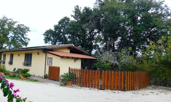 Zona XLV Castel di Guido Maison | Domus Anghelos ... dans la campagne romaine
